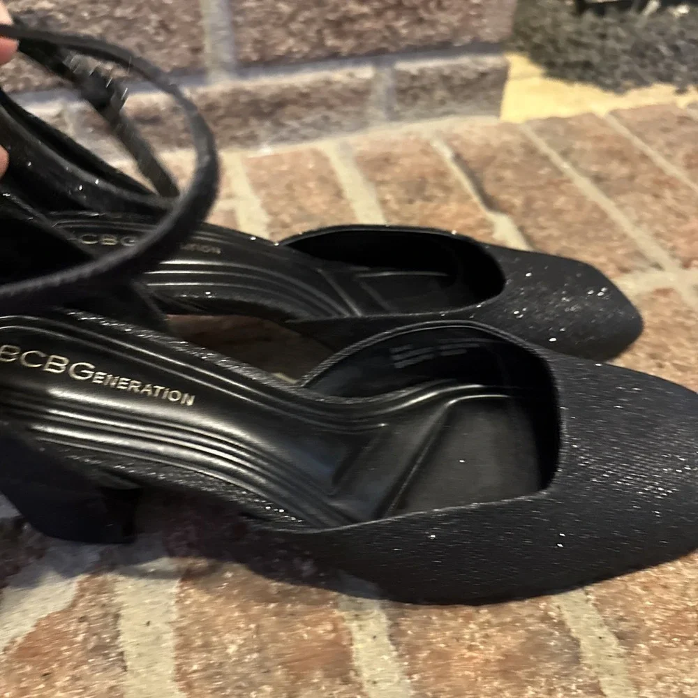 BCBGeneration Rola Shimmery Block Heel Pump Women's Black Size 9M #502